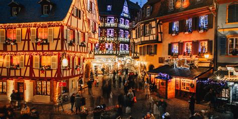 30 Best Christmas Villages and Towns In the World .